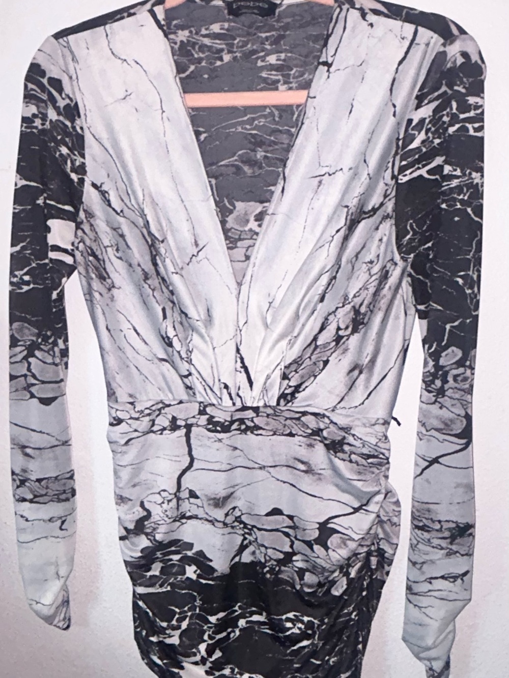 BeBe Marble-Print Deep V Long Sleeve Top in White & Black